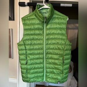 Men’s REI Co-Op Puffy vest in Medium